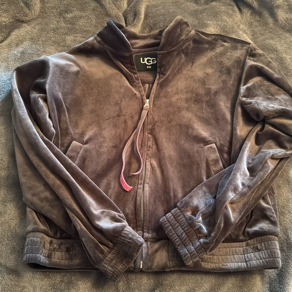 UGG Grey Velour jogger and zip jacket - Picture 7 of 11